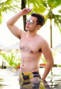 Patharapong-Promthanavong-ใส่แว่น